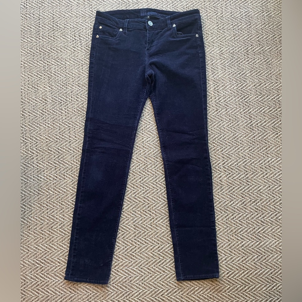 Kut from the Kloth navy blue skinny corduroy size 8